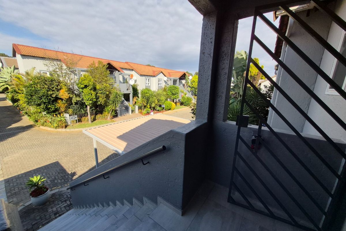 ALL COSTS INCLUDED - 2 BEDROOM 2 BATHROOM BRYANSTON APARTMENT - Photo 4