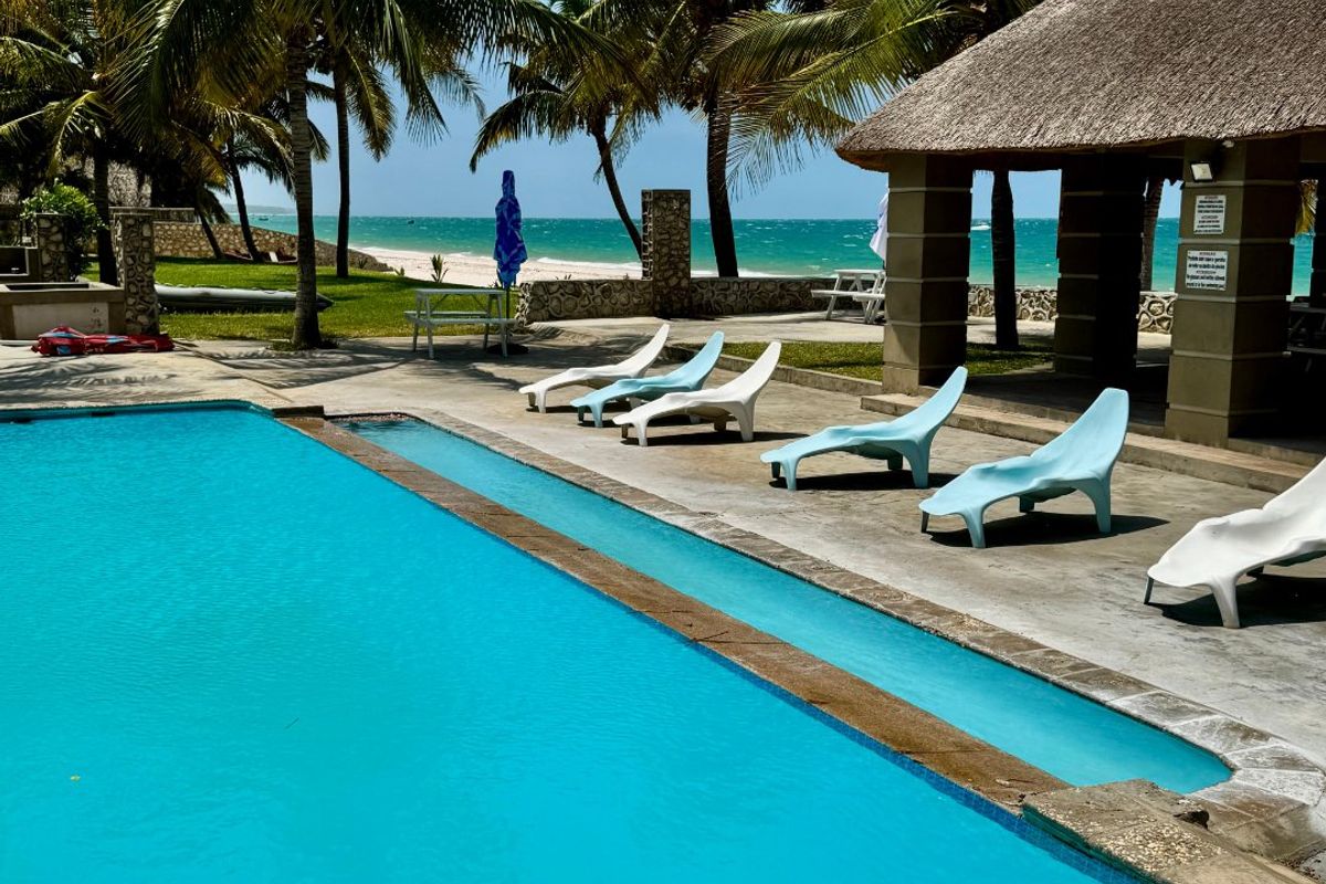Truly sensational beachfront Lodge in Mozambique - Photo 4