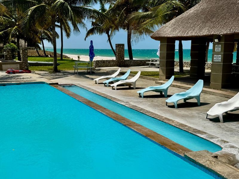 Truly sensational beachfront Lodge in Mozambique - Photo 4