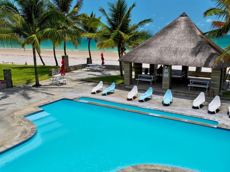 Truly sensational beachfront Lodge in Mozambique - Photo 5