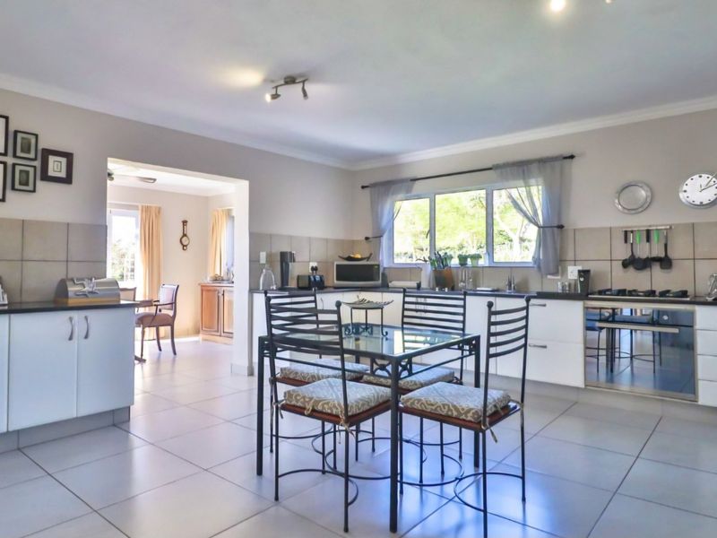 Large Family Home Available Immediately Yaverland Estate - Photo 9