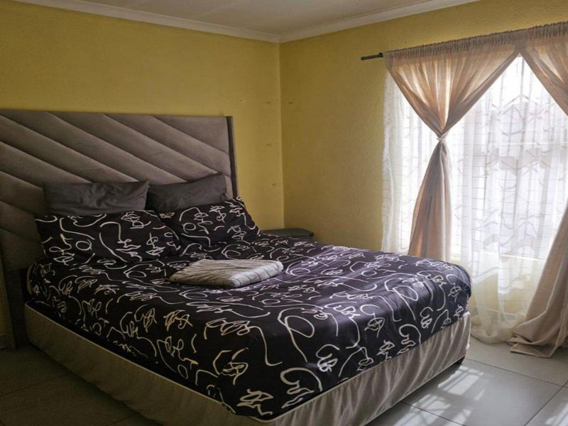2 Bedroom Home in Vanderbijlpark - Photo 7
