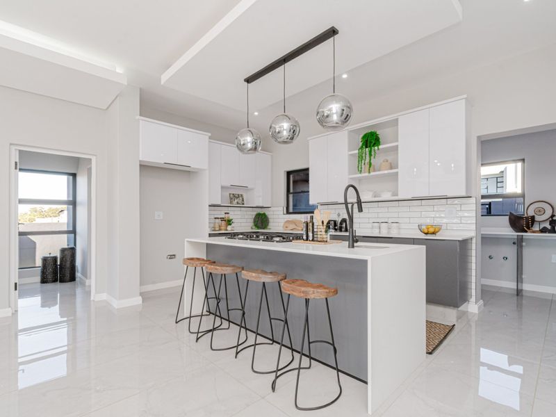 Distinguished 4-Bedroom Family Home Designed for Effortless Entertaining - Photo 9