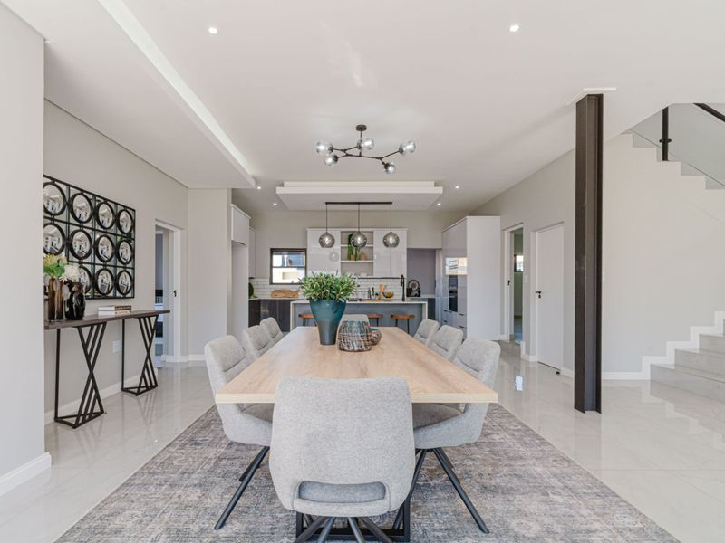 Distinguished 4-Bedroom Family Home Designed for Effortless Entertaining - Photo 8