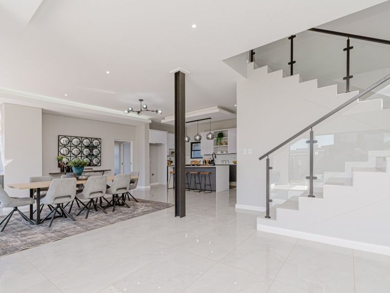 Distinguished 4-Bedroom Family Home Designed for Effortless Entertaining - Photo 6