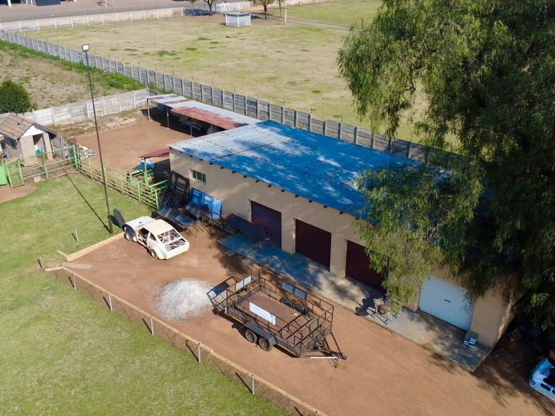 8.5ha Smallholding  - Photo 4