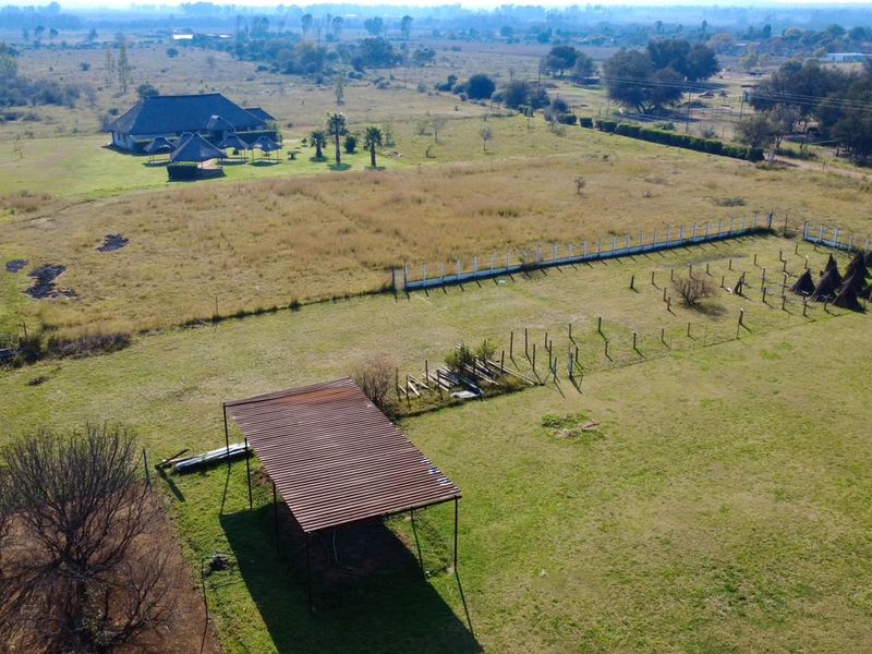 8.5ha Smallholding  - Photo 9