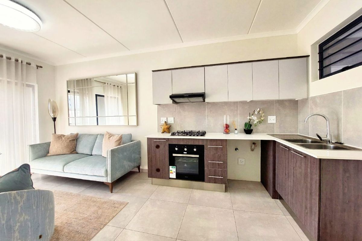 Brand-New 1-Bedroom Apartment for Sale in Randburg Fourways - Photo 3