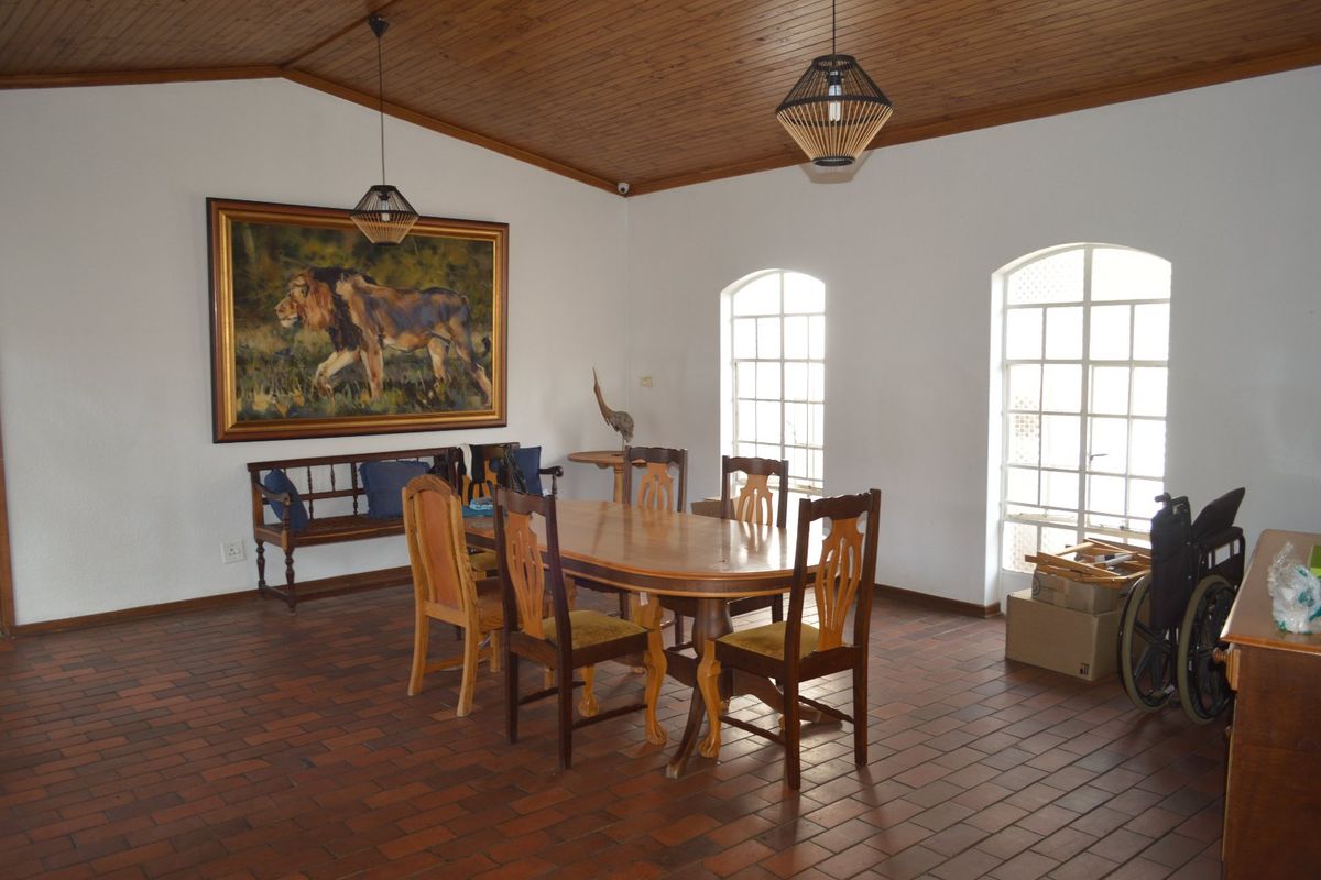 ARCHITECTURAL CHARM, TIMELESS CHARACTER AND EXTRAORDINARY POTENTIAL IN IRENE PARK - Photo 5