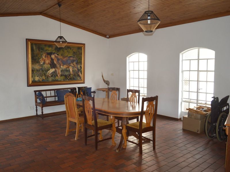 ARCHITECTURAL CHARM, TIMELESS CHARACTER AND EXTRAORDINARY POTENTIAL IN IRENE PARK - Photo 5