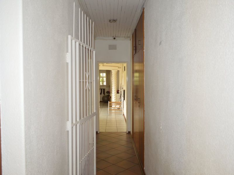 ARCHITECTURAL CHARM, TIMELESS CHARACTER AND EXTRAORDINARY POTENTIAL IN IRENE PARK - Photo 7