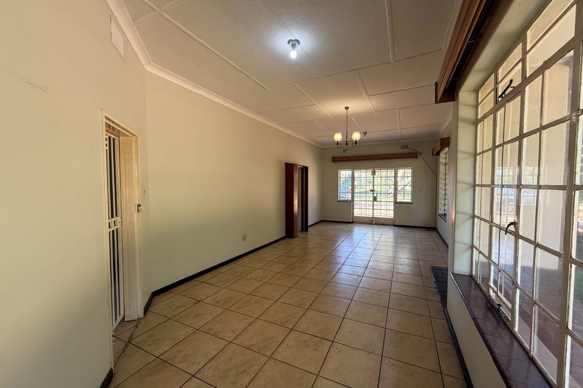 Spacious 3-Bedroom Plot House To Rent – Available Immediately - Photo 5