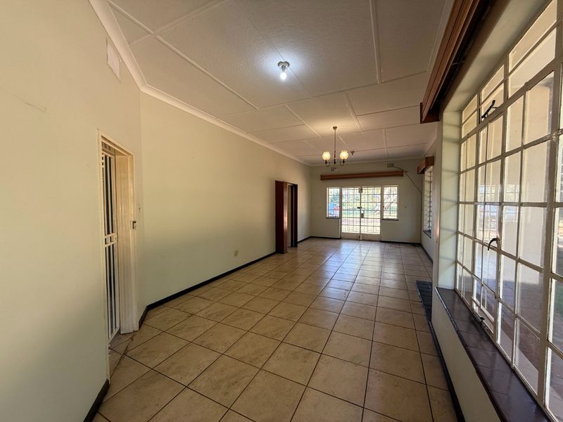 Spacious 3-Bedroom Plot House To Rent – Available Immediately - Photo 5