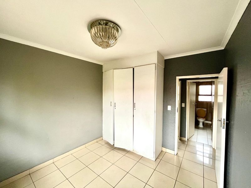 3 bedroom 2 bathroom apartment immediately available for Sale in Rynfield, Benoni - Photo 9