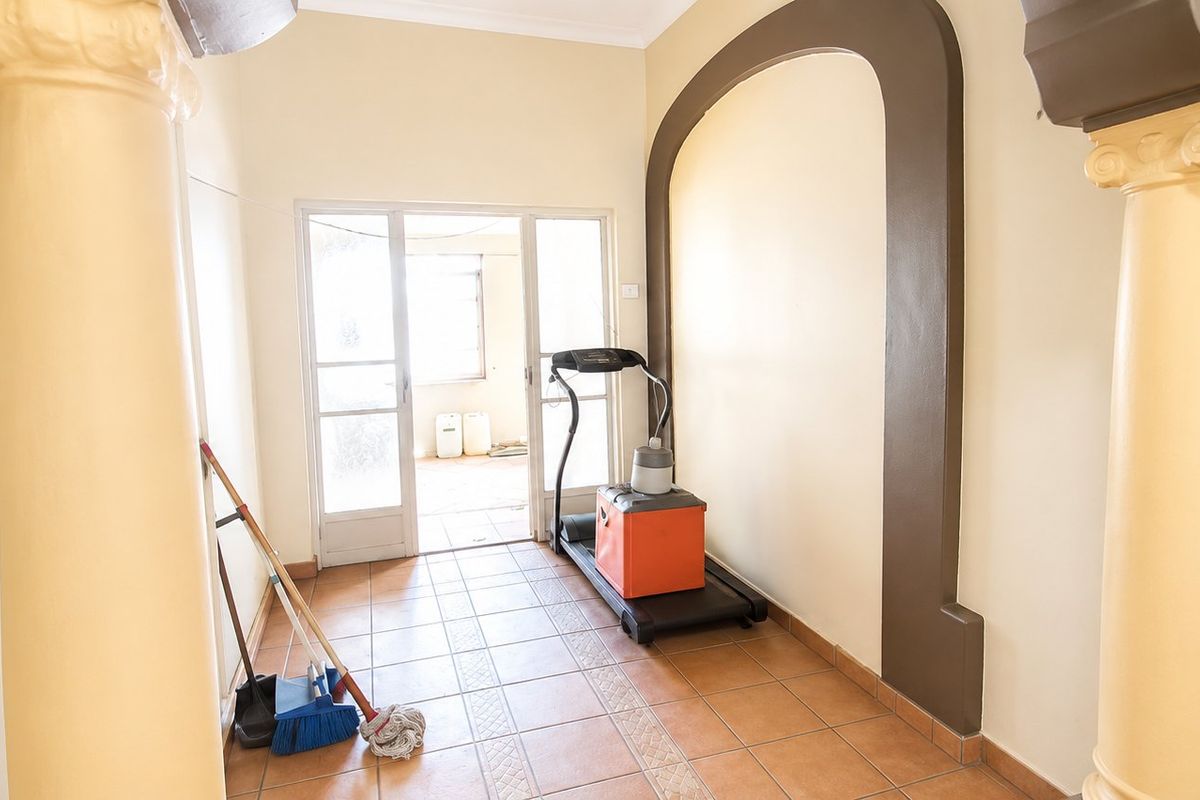 Affordable 5-Bedroom Property with Great Potential in Alberton – Needs Renovation - Photo 3