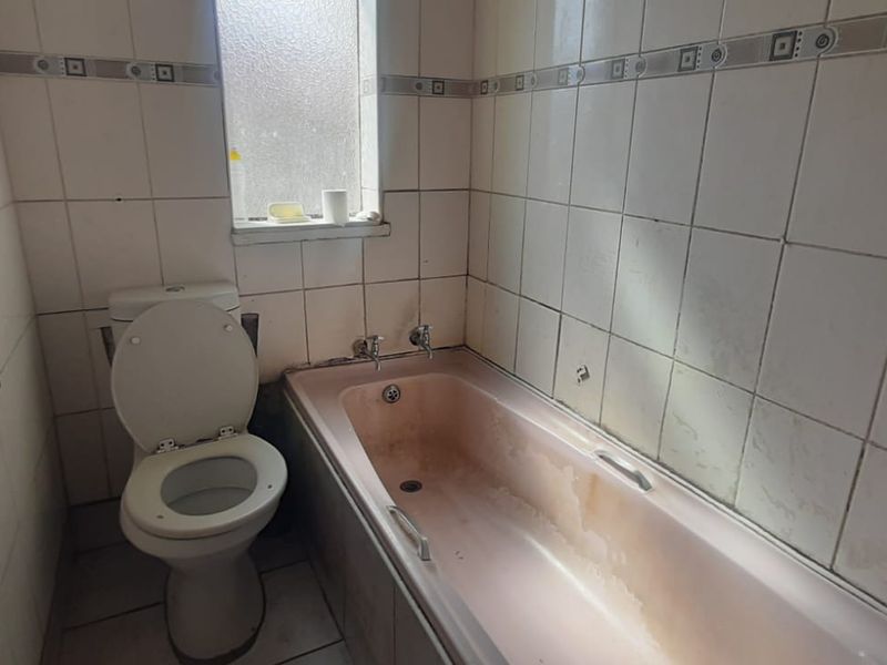 Affordable 5-Bedroom Property with Great Potential in Alberton – Needs Renovation - Photo 9