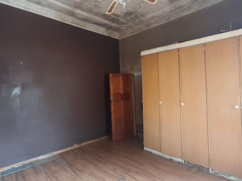 Affordable 5-Bedroom Property with Great Potential in Alberton – Needs Renovation - Photo 7