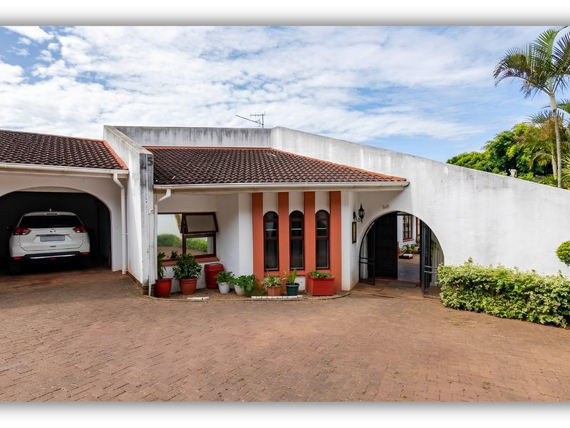 Modern, Vincent Heights Family Retreat with Poolside Charm and Large Erf and Financial Bonuses! - Photo 2