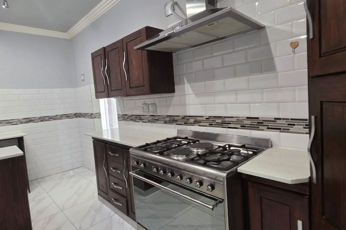 #Johannesburg, OR Thambo, Boksburg, Executive and family SMART home for sale in Morganridge - Photo 2