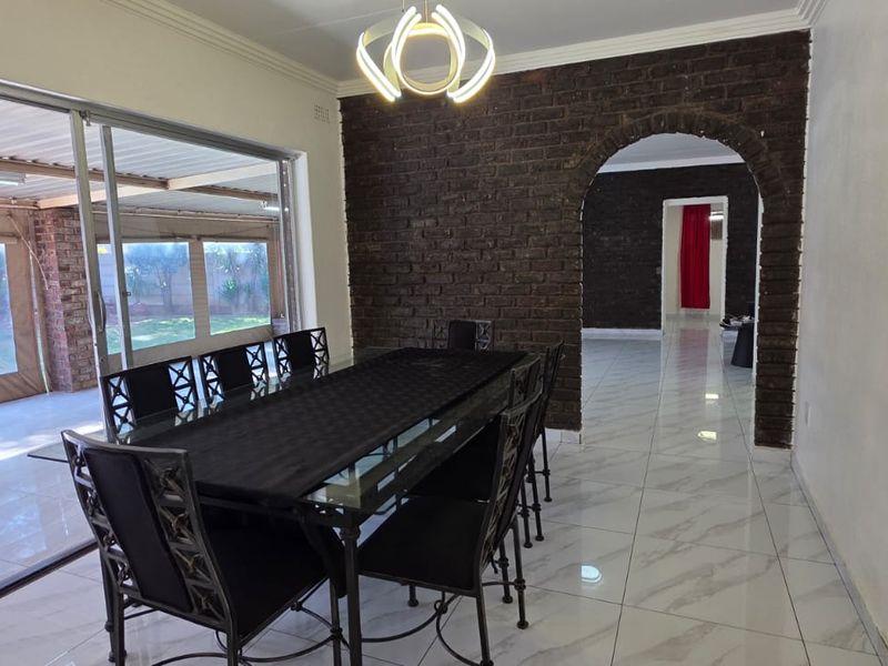 #Johannesburg, OR Thambo, Boksburg, Executive and family SMART home for sale in Morganridge - Photo 3
