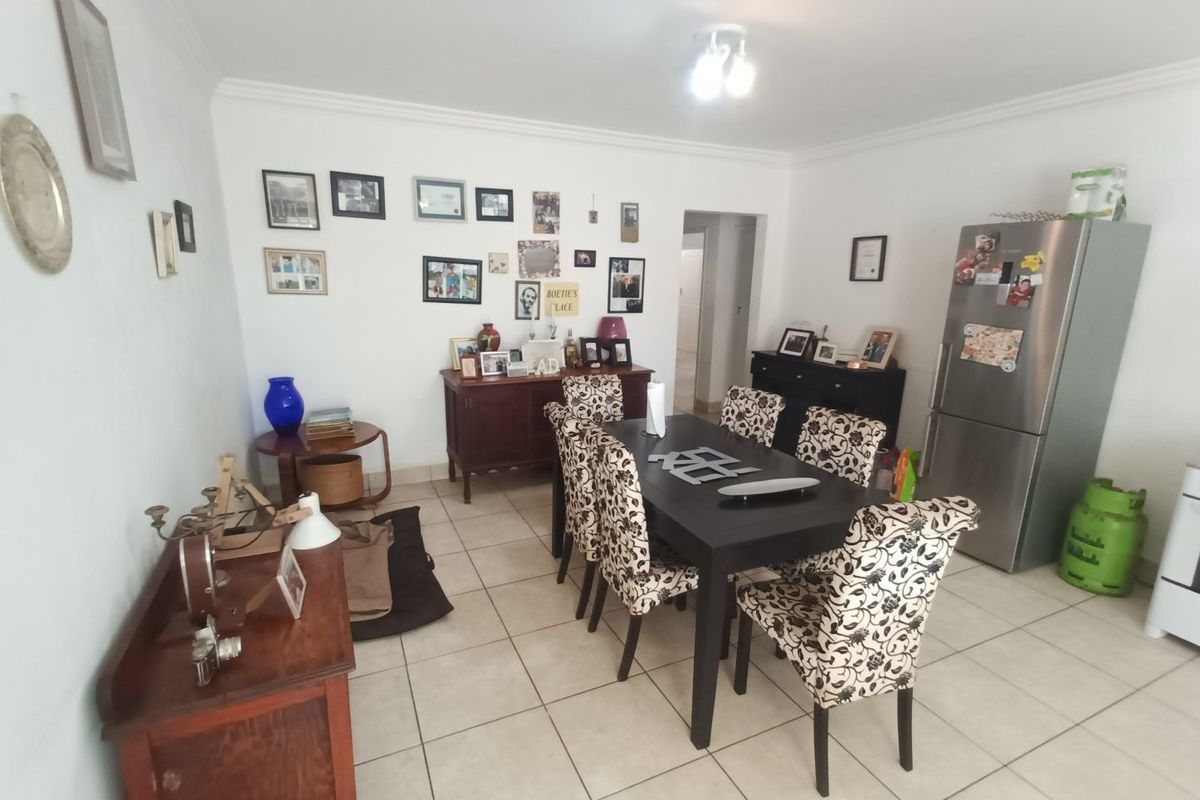 2 bed/2bath Cottage in Highlands North -includes weekly domestic - Photo 5