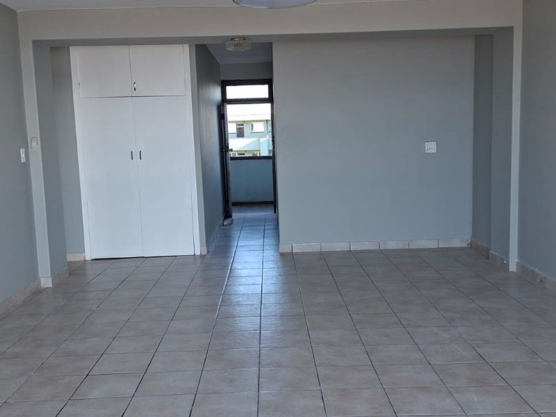 Two bedroom Apartment for sale in Amanzimtoti - Photo 9