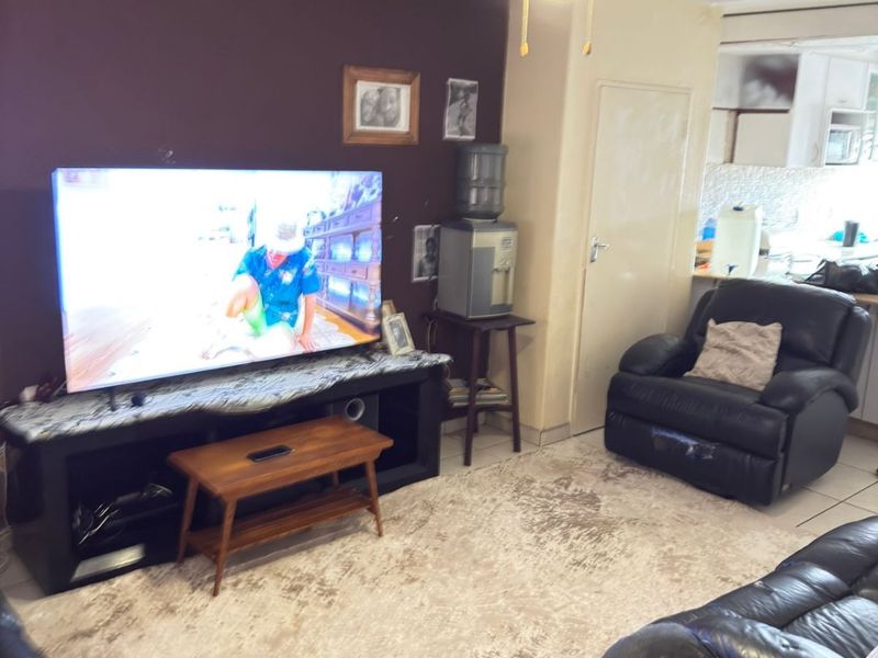 2 Bed 2 bath for sale Edleen Kemptonpark - Photo 6