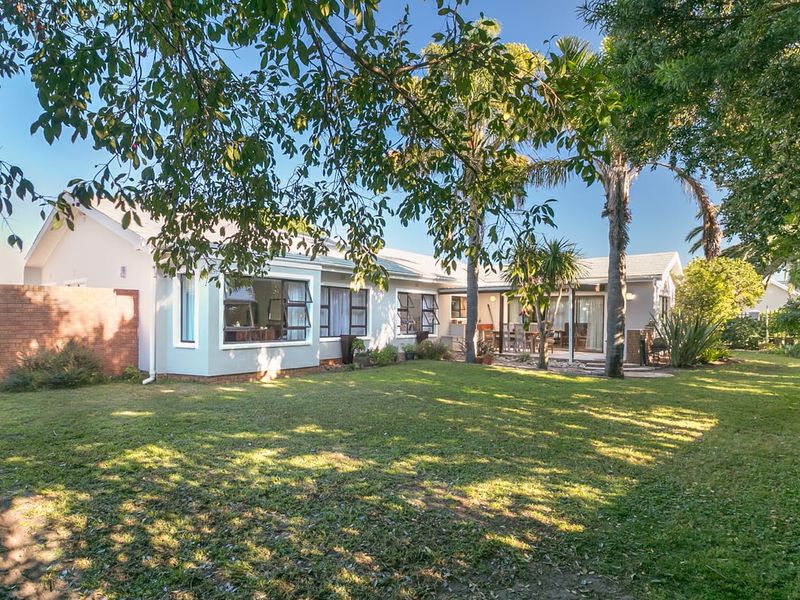 Spacious Single-Level 4 bedroom Family Home in the Heart of Sedgefield - Photo 1