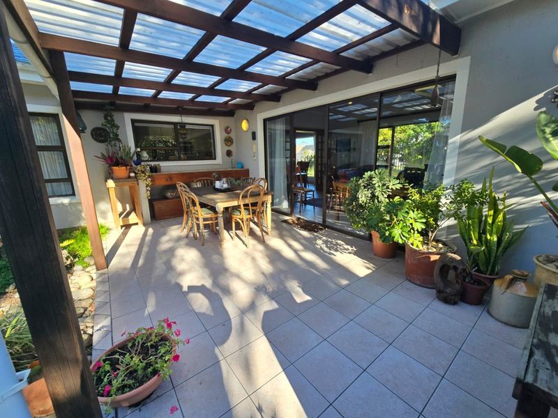 Spacious Single-Level 4 bedroom Family Home in the Heart of Sedgefield - Photo 8