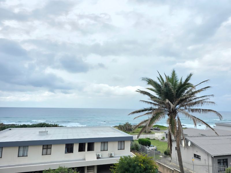 Stunning Ocean Facing 2 Bedroom Apartment  - Photo 8