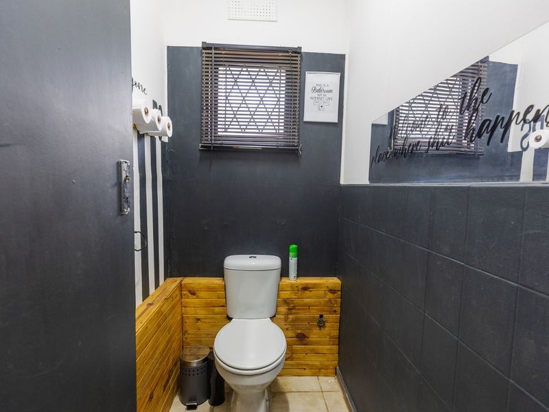 House And A flat For Under A Million  - Photo 6