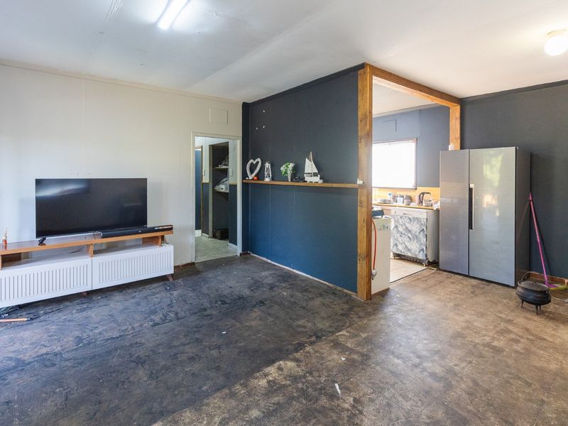 House And A flat For Under A Million  - Photo 5
