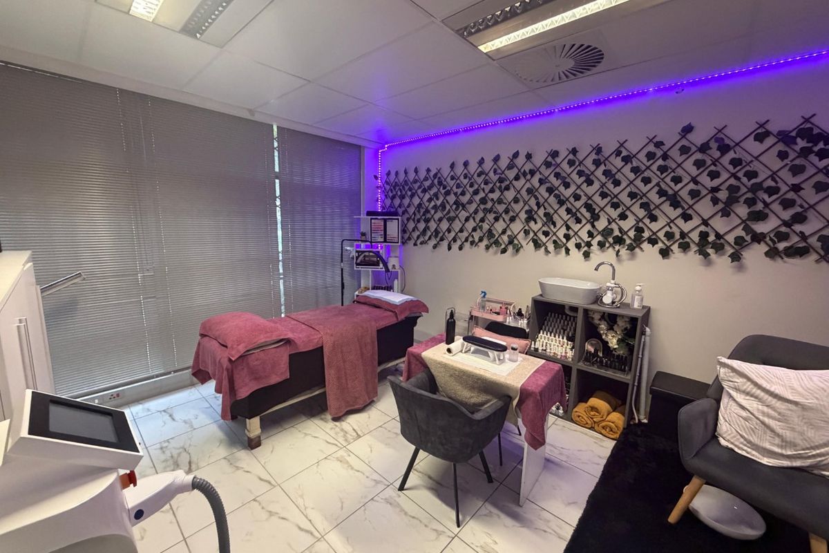 GROUND FLOOR COMMERCIAL UNIT TO LET | HYDE PARK, CENTURY CITY, CAPE TOWN - Photo 5
