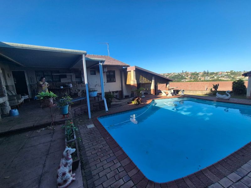 3 Bedroom house for rent in Grosvenor R11,800pm - Photo 2