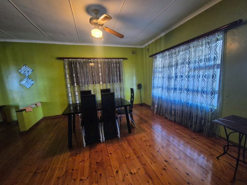 3 Bedroom house for rent in Grosvenor R11,800pm - Photo 5