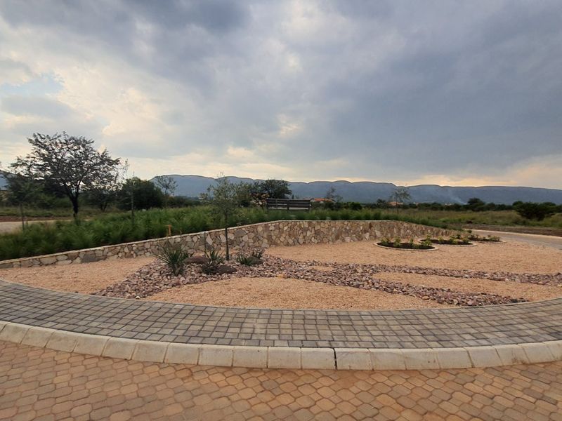Prime 1252 m2 vacant land in La Camargue Estate - Photo 10