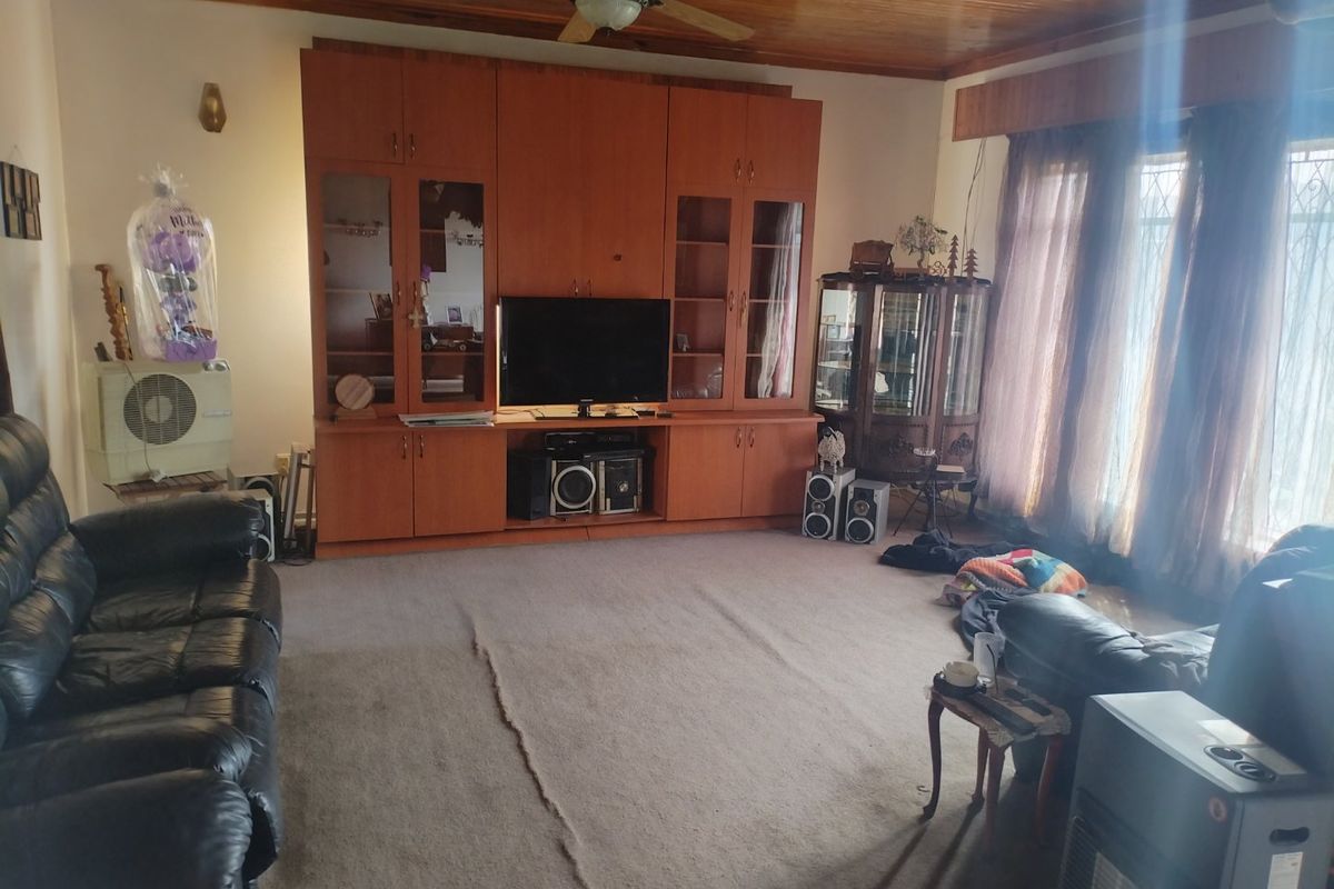 3 Bedroom House for Sale in Casseldale  - Photo 4