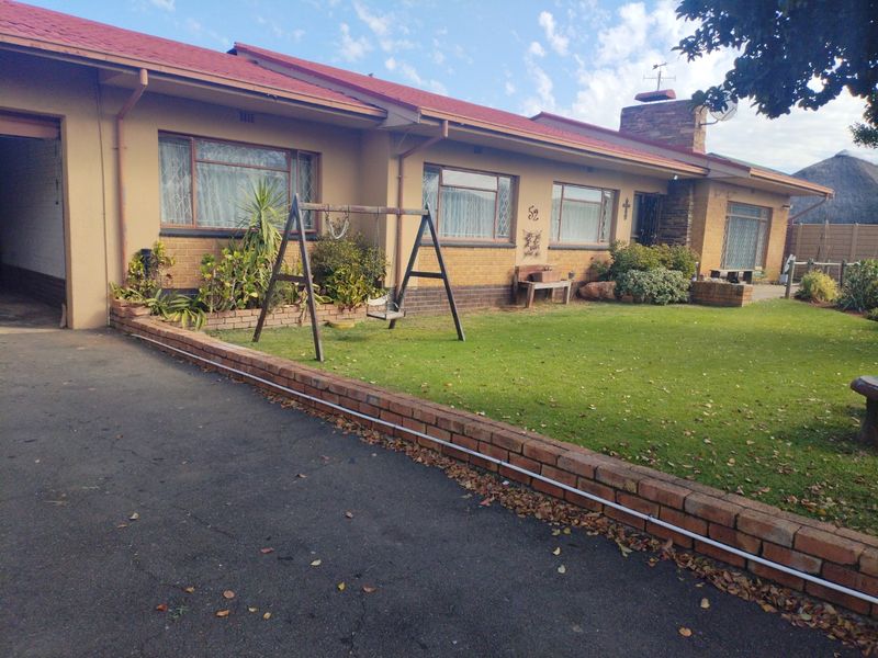 3 Bedroom House for Sale in Casseldale  - Photo 1