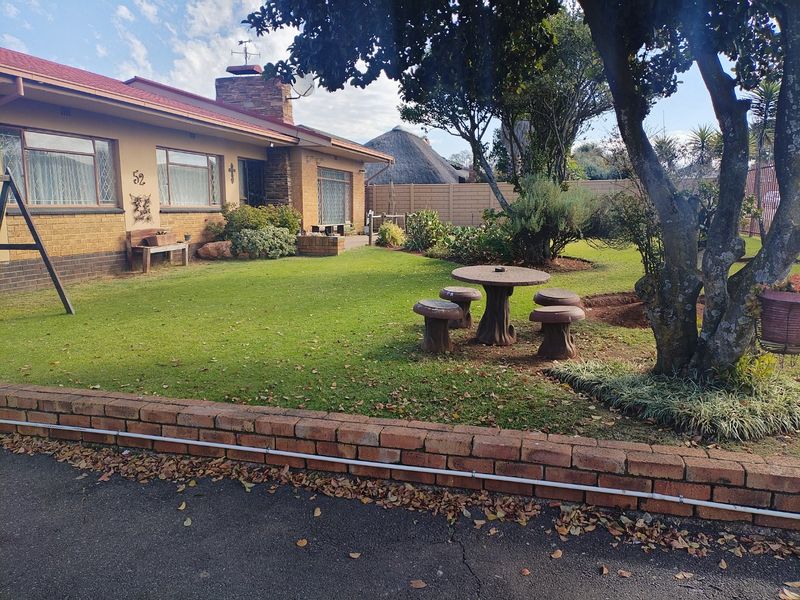 3 Bedroom House for Sale in Casseldale  - Photo 3