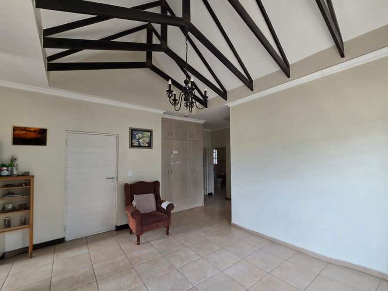 2 Bedroom Home for Sale in Blue Mountain Retirement Village, George - Photo 5