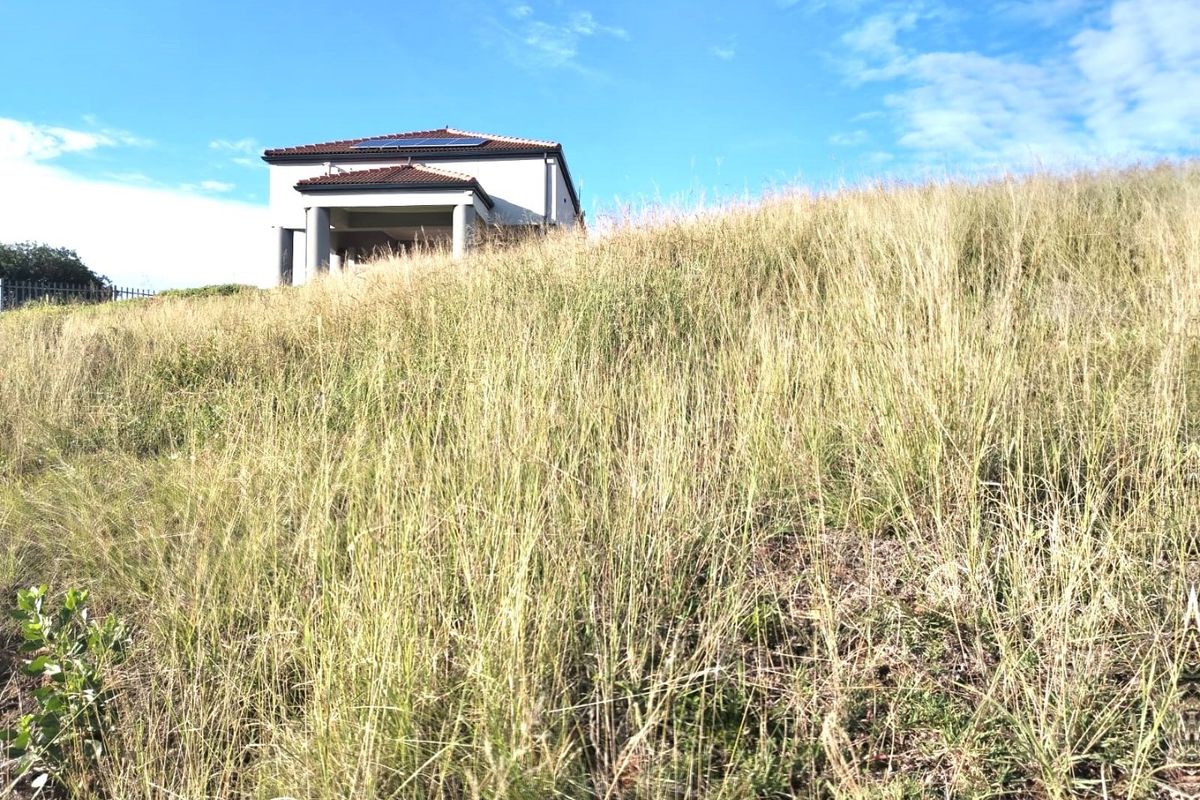 PANORAMIC STAND WITH SPECTACULAR MOUNTAIN VIEWS IN AVONDDANS COUNTRY ESTATE - Photo 3