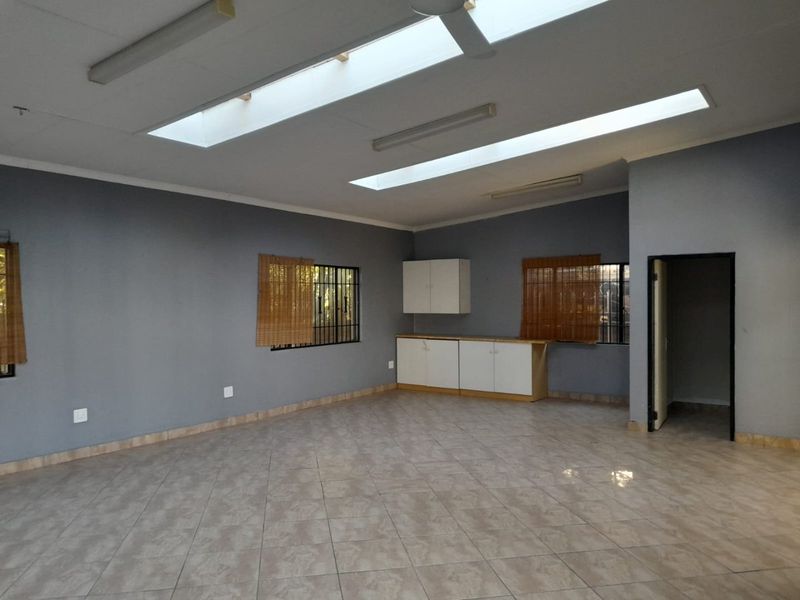 Office Premises with cottage and more - Photo 5