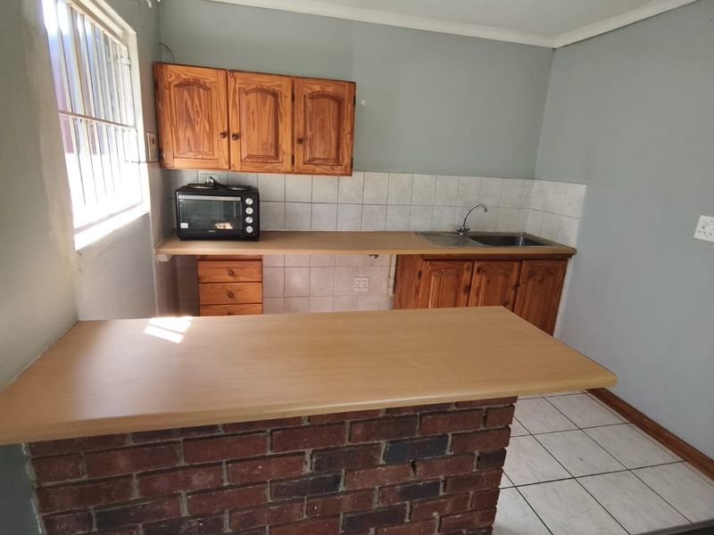 Cosy 1 Bedroom Cottage in Primrose with Pets - Photo 3