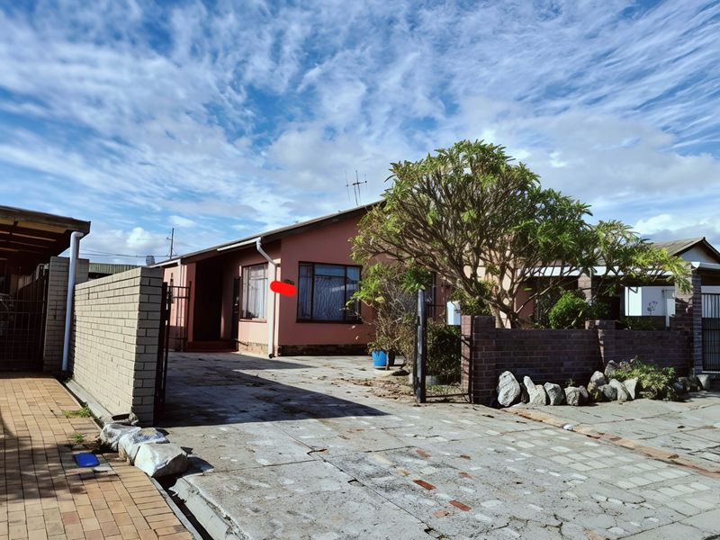 Modern 3-Bedroom Family Home on a 466m2 Plot – Rosedale,   Eersterivier - Photo 2
