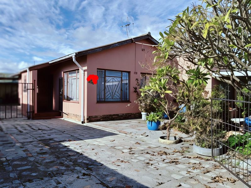 Modern 3-Bedroom Family Home on a 466m2 Plot – Rosedale,   Eersterivier - Photo 1