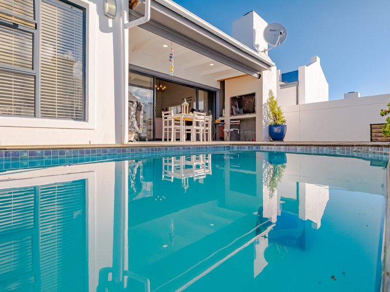 Architectural Gem in Secure Mooizicht Gardens Estate, Sandbaai, Hermanus - Photo 1