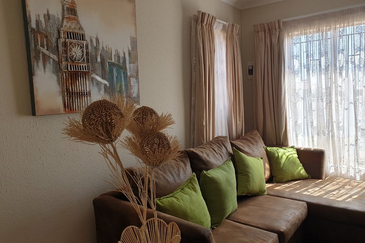Specious 2-bedroom house for sale in Sky City - Photo 3