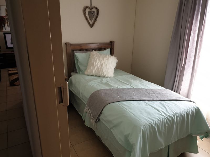 Specious 2-bedroom house for sale in Sky City - Photo 9