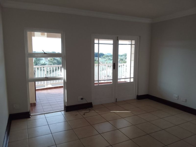 To let, Upmarket 3 bedroom apartment in Ilala Ridge - Photo 4