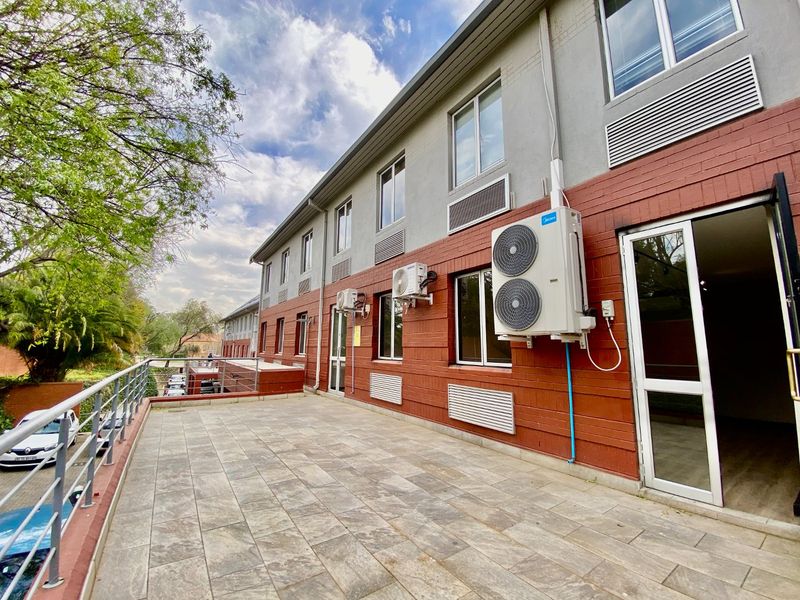Ground Floor Office To Let In Faerie Glen - Photo 2